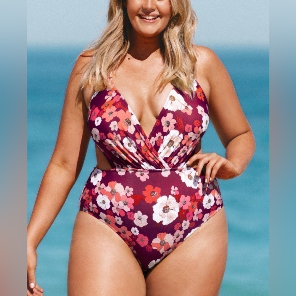NWT Red White Plus Size One Piece Swimsuit Size 2X Floral Print Fourth Of July - Picture 2 of 10